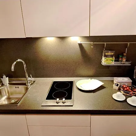 Apartment Casa Di Giulia: Rustic Charm With Pool And Park Views *